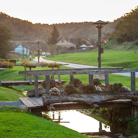 Country House "Stricev Grunt" Stara Kapela Guest House Exterior photo